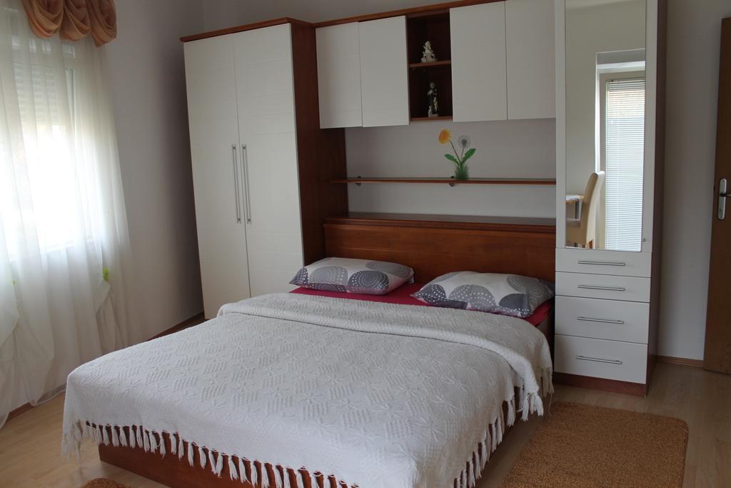 Apartments Roko Kolinda Bibinje Luaran gambar