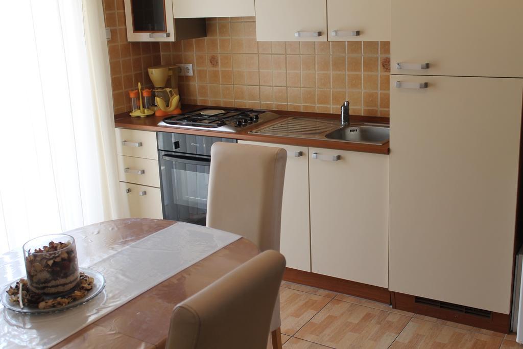 Apartments Roko Kolinda Bibinje Luaran gambar