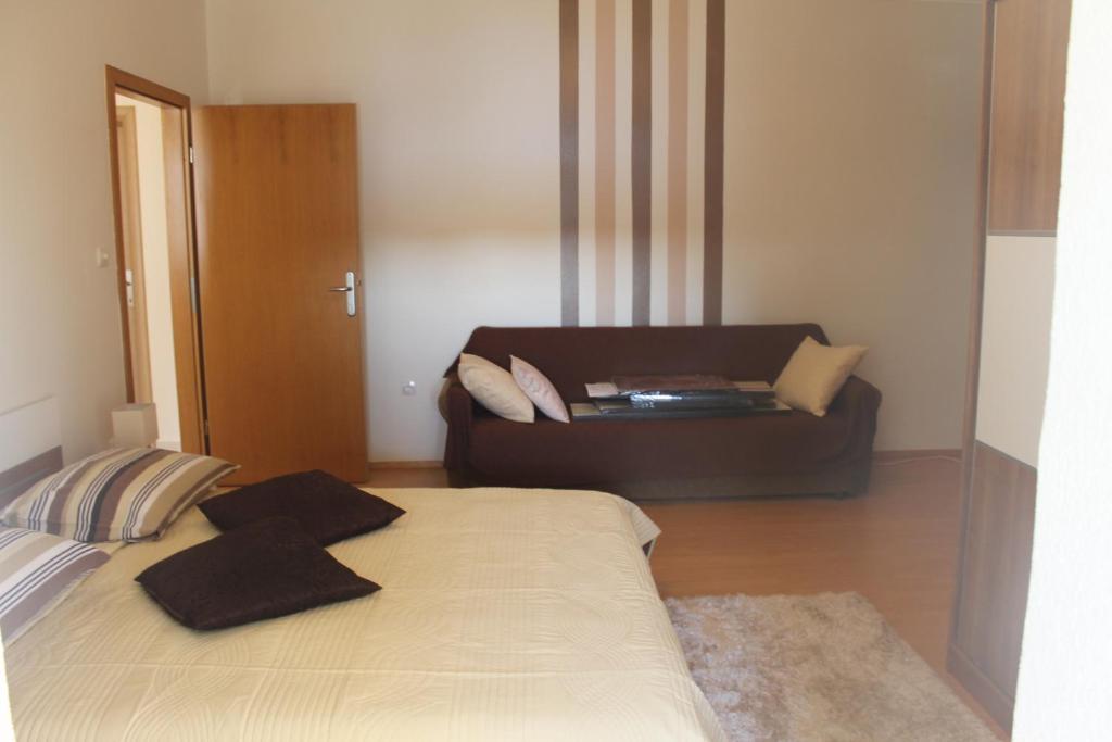 Apartments Roko Kolinda Bibinje Luaran gambar