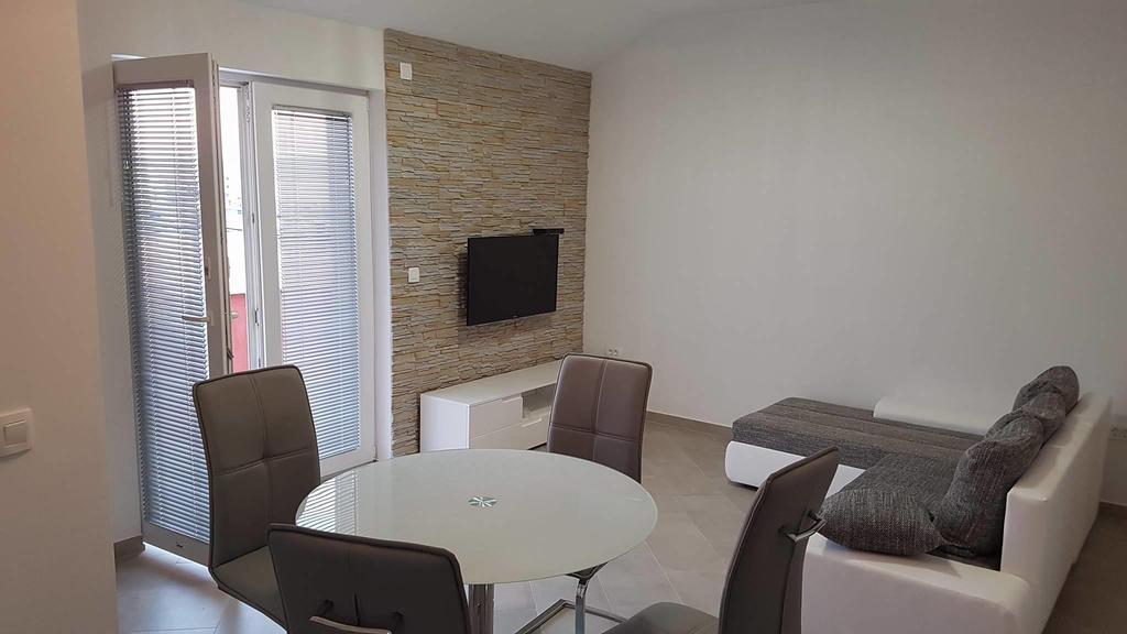 Apartments Roko Kolinda Bibinje Luaran gambar
