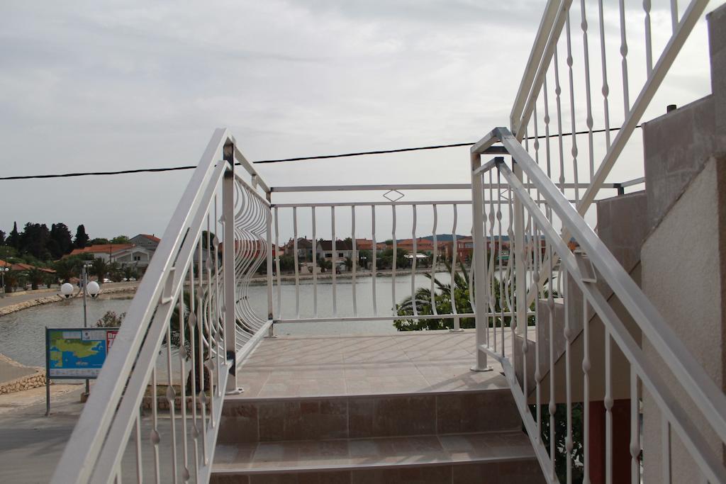 Apartments Roko Kolinda Bibinje Luaran gambar