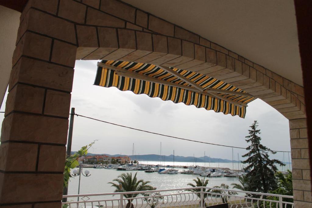Apartments Roko Kolinda Bibinje Luaran gambar