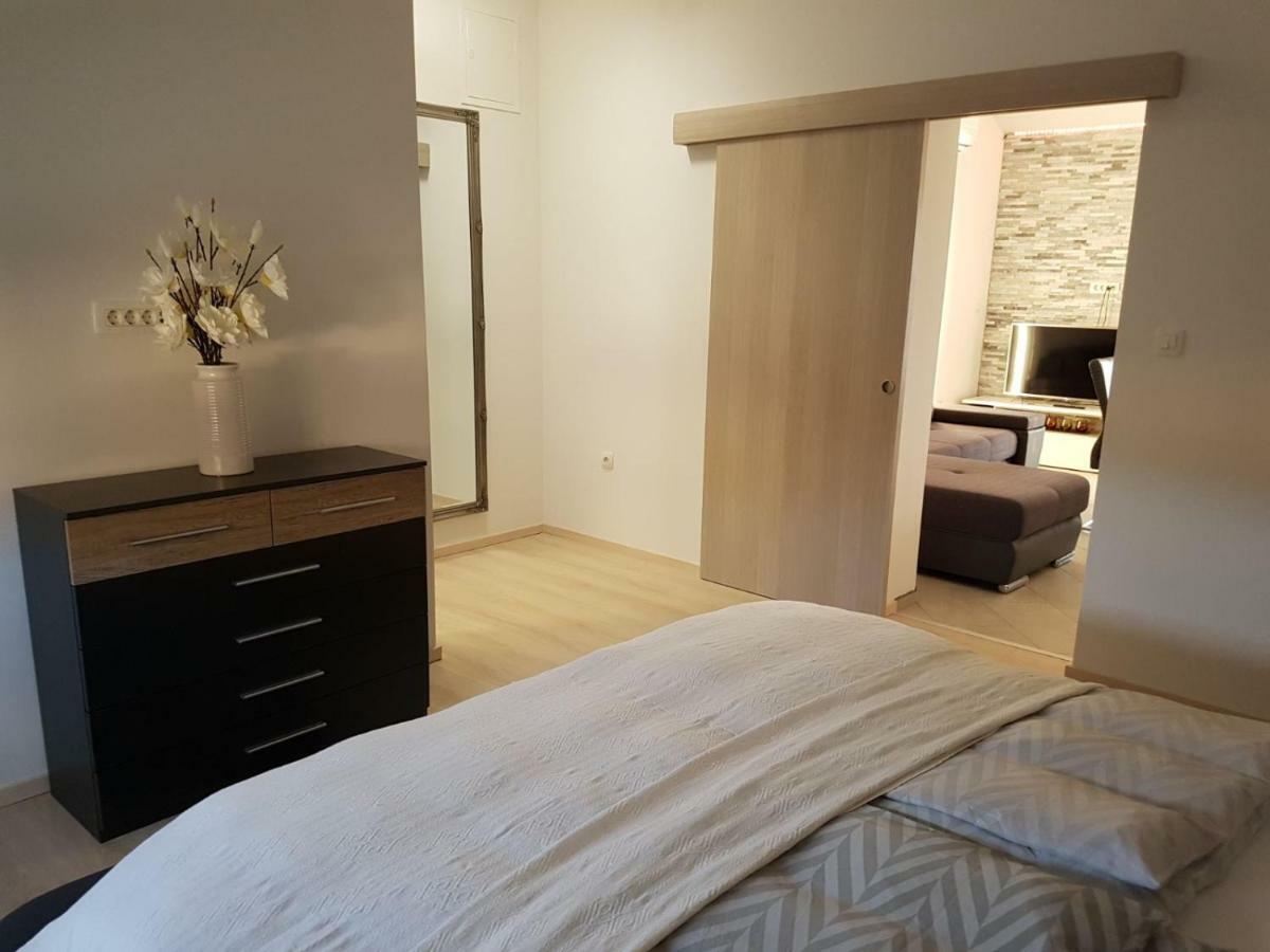 Apartments Roko Kolinda Bibinje Luaran gambar