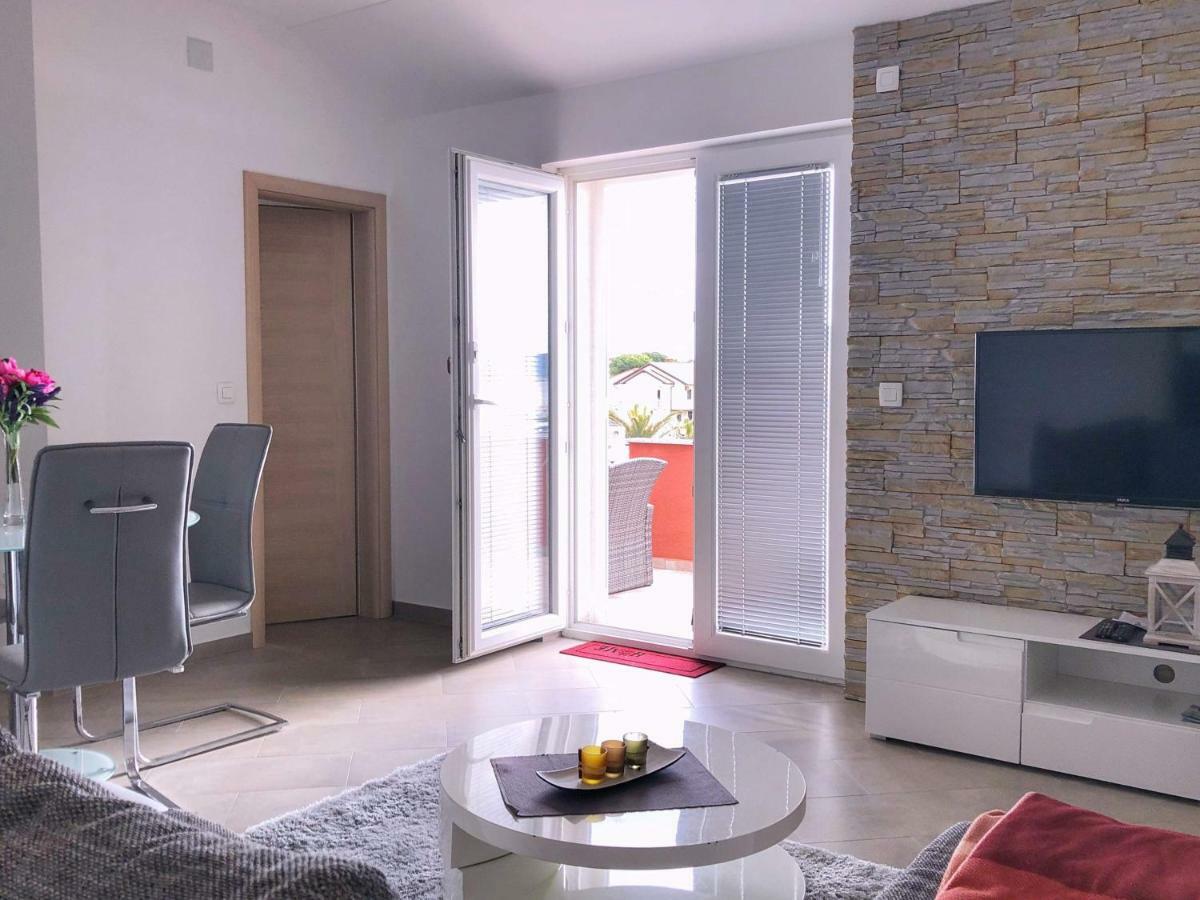 Apartments Roko Kolinda Bibinje Luaran gambar